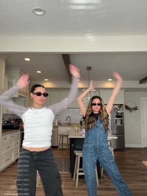 A post by @elsie_robarge on TikTok caption: we just like the end of the dance @Salaiaargyle 