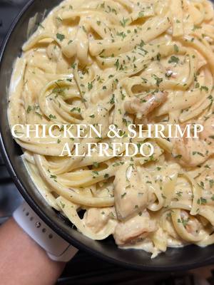 A post by @cookingwithciah on TikTok caption: Hey Baby! S1 E11: Chicken & Shrimp Alfredo 💛 #cookwithme#cooking#cookingwithciah#FoodTok#foodideas#fyp#blackpeoplemeals#DinnerIdeas#comfortfood#pastatiktok#blacktok  