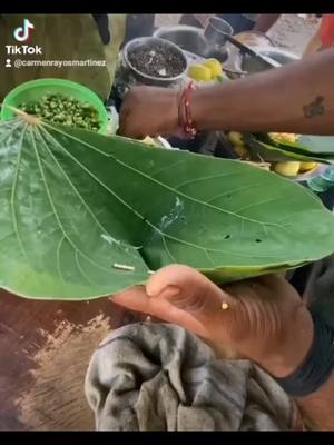 A post by @carmenrayosmartinez on TikTok caption: #recetas #comida #food #foodies #streetfood #streetfoodindia #parati #fy 