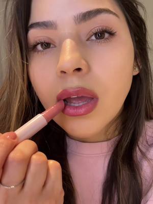 A post by @carolinna3 on TikTok caption: #parati #loveit #maracuja #glossylips 