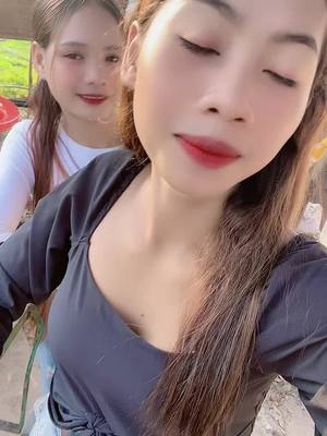 A post by @kxm1999 on TikTok caption: មកពីកំពង់ធំ🥰❤️