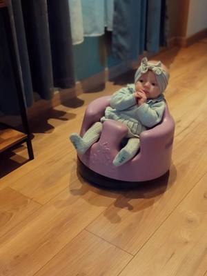 A post by @titouanebrtn on TikTok caption: Ménage et divertissement, l'utile à l'agréable #baby #bebe #game #divertissement 