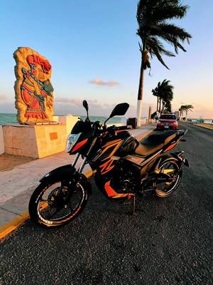 A post by @huchin_motoblogs_ on TikTok caption: 😍 my love 😍 #parati #viral #fyp #moto #tiktok 