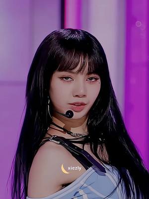 A post by @ximnna2 on TikTok caption: lisa's version is here now we have 2/4 #lisa #edit #madisonbeer #trend #fyp #fypシ #foryou #parati #xyzbca 