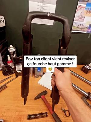 A post by @valentin_bike_shop on TikTok caption: @Fox Racing #grovelo 