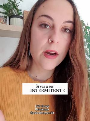 A post by @psicoimayenda on TikTok caption: Sígueme en IG #casialgo #inmadurezemocional #intermitente #refuerzointermitente #salirdeladependenciaemocional #hartitade #psicoimayenda 