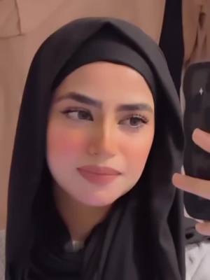 A post by @faryal77557 on TikTok caption: #duet with @Faryal yousafzai🐣 @faryal PUBG live account 