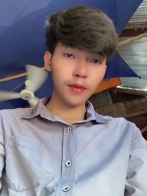 A post by @heanet18 on TikTok caption: អយស្ទាវ🥲🤣#កូនអ្នកកំពង់ចាម🇰🇭🖤 