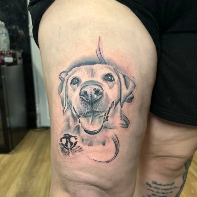 A post by @rickydaviestattoo on TikTok caption: it's just what I do ...... #tattoo #tattoos #realistic #portrait #legsleeve #armsleeve #opaque #tattooartist #awardwinning 