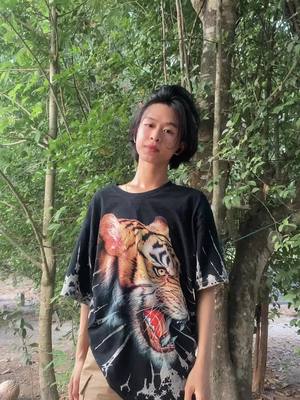 A post by @lwinkohtut on TikTok caption: မကတတ်သော်ညားလည်း ယွချင်နေသောအခါ🤧✨copyပေးသွားဦးနော့်🎀@moon🌕🌕☑️ 