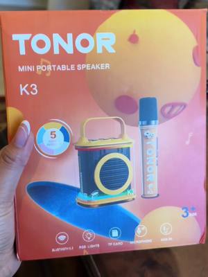 A post by @miroseamorr0 on TikTok caption: #tonor #miniportablespeakerwith2mic #k3 #minikaraoke 