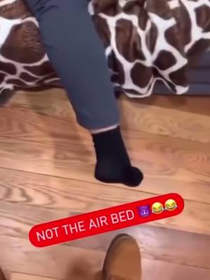 A post by @executive_beauty on TikTok caption: 😂😂😂 #toxic #toxicrelationship #airbed #poofbegone #poof #noair #jordinsparks #hoodlovestory #fyp #foryoupage 