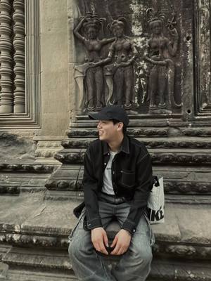 A post by @mrr.keykeyey on TikTok caption: #CapCut #angkorwat#siemreapcambodia🇰🇭 