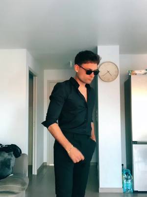 A post by @jason__off on TikTok caption: La classe ? 😈 #goodvibes #classic #fun #foryou 