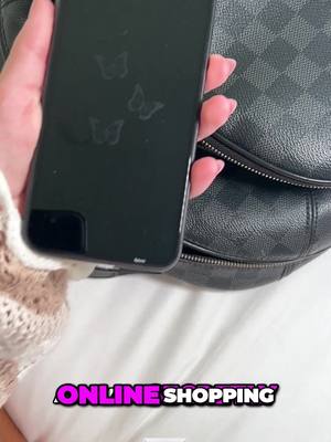 A post by @getglassie on TikTok caption: #sale #tiktopshop #phonecase 