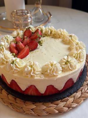 A post by @lets_cook_fa on TikTok caption: #fraisier #cooking #fypシ゚viral #fyp #foryou #cuisine #explore 