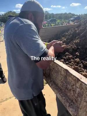 A post by @mumintv2021 on TikTok caption: Remember where you will return #Death #Grave #undertaker #muslim #burial #fyp #truth 