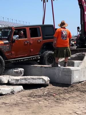 A post by @razzamatazz4u on TikTok caption: #jeepbeach2024 #jeepgirlsdoitbetter #daytonabeach #lane4 #rucrak #oasis #mangotango #jeeptok 