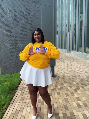 A post by @kateybooo1 on TikTok caption: 1904 💛💙  #ακψ #business #fypシ #dmv 