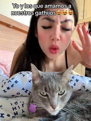 A post by @celeandrade6 on TikTok caption: Amor 😻