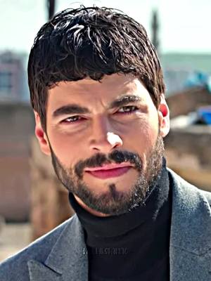 A post by @nelliesfanac on TikTok caption: ✰ Of course she did❤️‍🔥 That smirk tho😮‍💨 ac: @reavesaudios  #hercai #reymir #reyyanmiran #hercaidizi #hercaiedit #turkishseries #ebruşahin #akinakinozu #reyyansadoglu #miranaslanbey #wannabeyours #edit #CapCut #fyp #foryou 