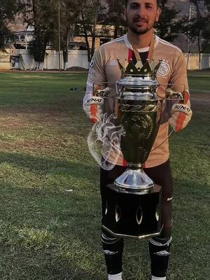 A post by @alexgarcia1999 on TikTok caption: #CapCut #futbol #portero #campeon 