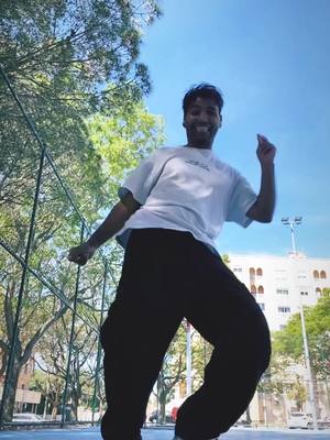 A post by @saurabh.bhatti on TikTok caption: चाँद सिफ़रिश जो करता हमारी 🪄🌷 Song : Chand Sifarish Dance : Popping + House ( Freestyle ) #freestyle #dance #indiansongs #dancer