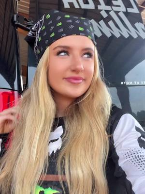 A post by @kyleigh.stallings on TikTok caption: j showing off my fav helmet 😌 #moto #fyp 