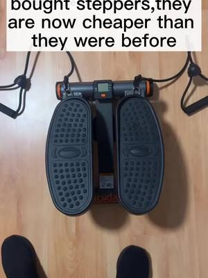 A post by @dghjhufcw on TikTok caption: And its ON SALE !! Build that body at home and get ready for the summer ! #ministepper #TikTokMadeMeBuyIt #stepper #nicedaystepper #athomeworkout #ministepperworkout 