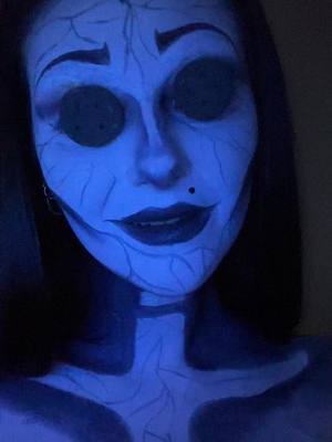 A post by @benedettaefaicchio on TikTok caption: #othermother #coraline #makeuptutorial 