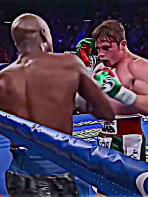 A post by @ironchin on TikTok caption: Floyd🇺🇲  vs Canelo🇲🇽 Highlights🔥🥊 #floydmayweather #caneloalvarez #boxing 