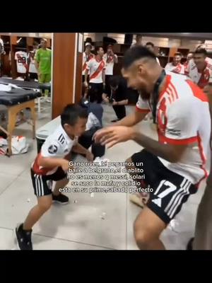 A post by @micaelacasasola1 on TikTok caption: VAMOS RIVER LPM🤍❤ 🤍#sangremillonaria🐔 #riverplate #aguanteriver #popularvideo #greenscreen #paratiiiiiiiiiiiiiiiiiiiiiiiiiiiiii #fyp #viral #popular #futbol #2024 #argentina🇦🇷 #apoyo? 