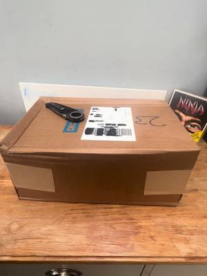 A post by @sean.unboxing on TikTok caption: #unboxing #decathlon #kd900ld .#Running 