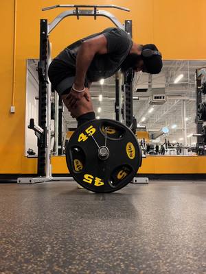 A post by @mahal_sukh on TikTok caption: ⚔️ਅਕਾਲ ਸਹਾਇ⚔️ #sikhism #sikhraj #hamstrings #legday #panjab #fyp 