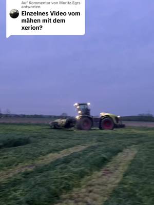 A post by @lisaa.koester on TikTok caption: Antwort auf @Moritz.Egrs #xerion5000 #claas #mähen #grasernte #fyp #fy #trecker #fendt #johndeere #landwirtschaft #lohnerausleidenschaft #fürdich #farmtok #agriculture #viral #farm 