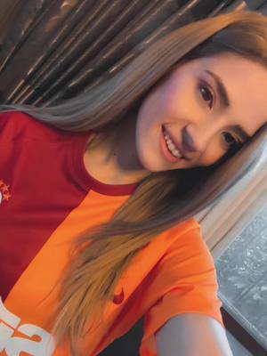 A post by @hatice.dilan on TikTok caption: #bugüngünlerdengalatasaray #şampiyongalatasaray #❤️💛 