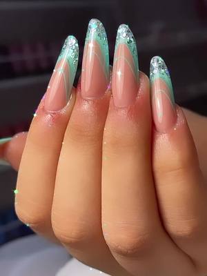 A post by @nailsbyile on TikTok caption: #nails ✨