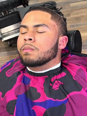 A post by @tiktoktrey on TikTok caption: Located📍  Minneapolis / Saint Paul MN  #foryourpage #minnesotabarbers #trend #viralvideo #saintpaulbarber #viralvideo #minneapolisbarber 