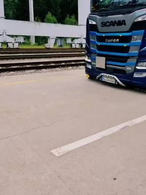 A post by @dachrisv8 on TikTok caption: #scania #chemieliner 