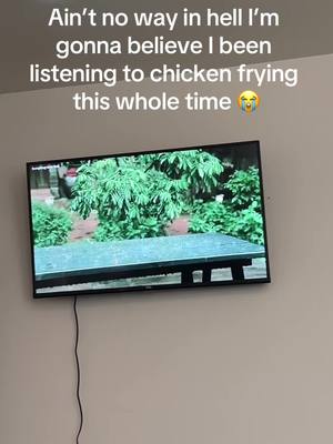 A post by @liljaytea on TikTok caption: This cant be true bruh! #rain #blackscreen #sleep #asmr #chickengrease 