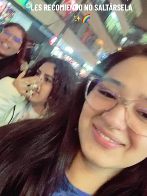 A post by @zoilaluznoriega21 on TikTok caption: #viral #parati #peru🇵🇪 #bestfriend #foryoupage #follow #gamarra @jaz  @SALAZAR TEJADA 🩷