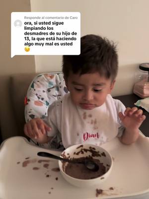 A post by @maycalu on TikTok caption: Respuesta a @Caro ahora ataquense porque le di chocokrispis #mamateama 