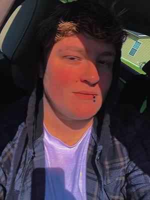 A post by @ftm.leosky on TikTok caption: 🥱 i hope my name taste like sardines 🥴😂