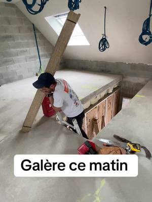 A post by @placo_isolation on TikTok caption: Ces cloisons sont lourdes attention à bien les porter 😊 #placo #pauloplaco #plaquiste #btp #batiment 