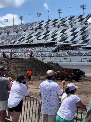 A post by @razzamatazz4u on TikTok caption: #jeepgirlsdoitbetter #razzamatazz #daytonabeach #jeepbeach2024 #lane4 #rucrak #oasis #jeeptok #justemptyeverypocket 