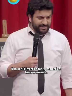 A post by @komedyiyen on TikTok caption: Hasan Can Kaya... Ev... #komedi #standuptürkiye #komikvideo #cemyılmaz #hasancankaya #replik #konuşanlar