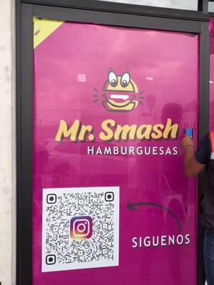 A post by @eriksalvilla on TikTok caption: Poniendo bonito el local de Mr. Smash sucursal Calimaya 🍔👌🔝 #sliders #calimaya #vinilmicroperforado #burgers #toluca #metepec 