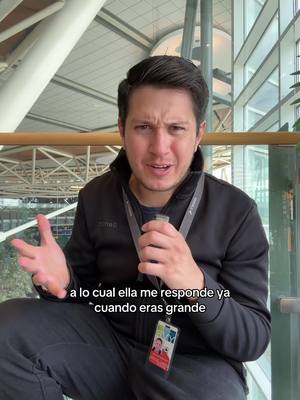 A post by @juanfelipecruztv on TikTok caption: 🇨🇴Cuentenme… a que edad deberiamos empezar a tomar cafe? 👀☕️😋 #cafe #colombia #bogota 