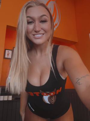 A post by @kyn_kyn4 on TikTok caption: Lifes better @Hooters #hooters #bartender #indiana #fypシ゚viral 