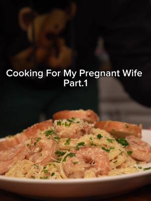 A post by @friedf00dies on TikTok caption: Watch her reaction at the end! 😂🙌🏾 | Shrimp Alfredo #pasta #Recipe #food 